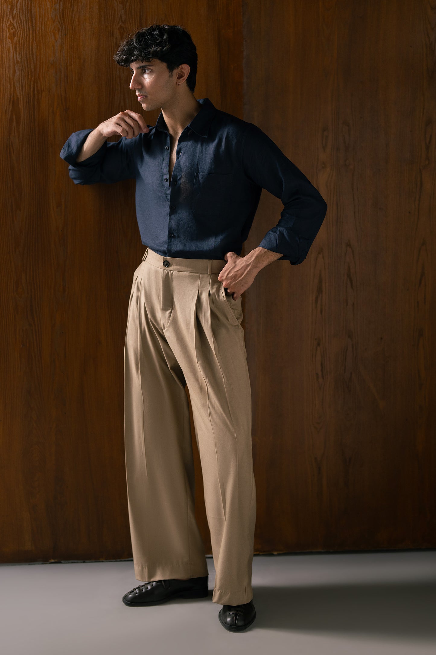 TABI PLEATED PANTS