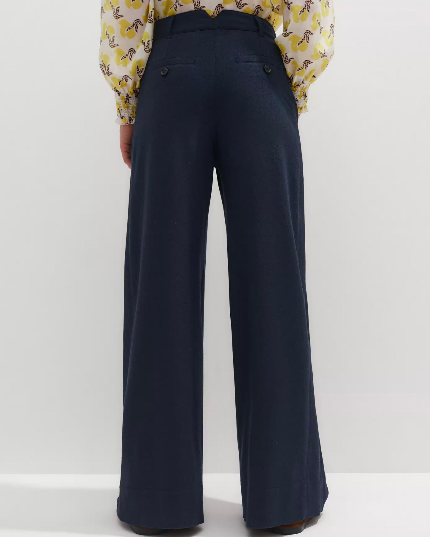 Wide Leg Pleated Pants