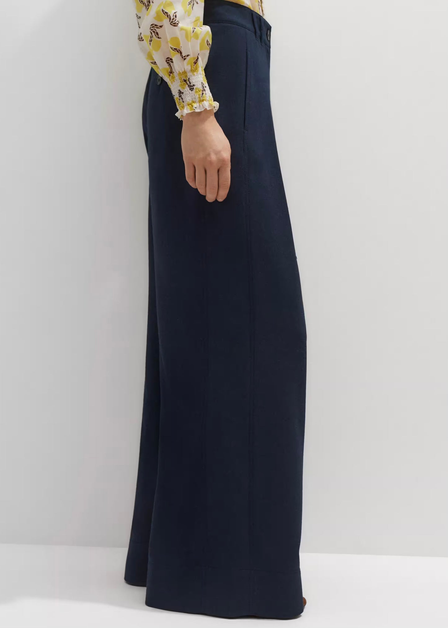 Navy Pleated Trouser
