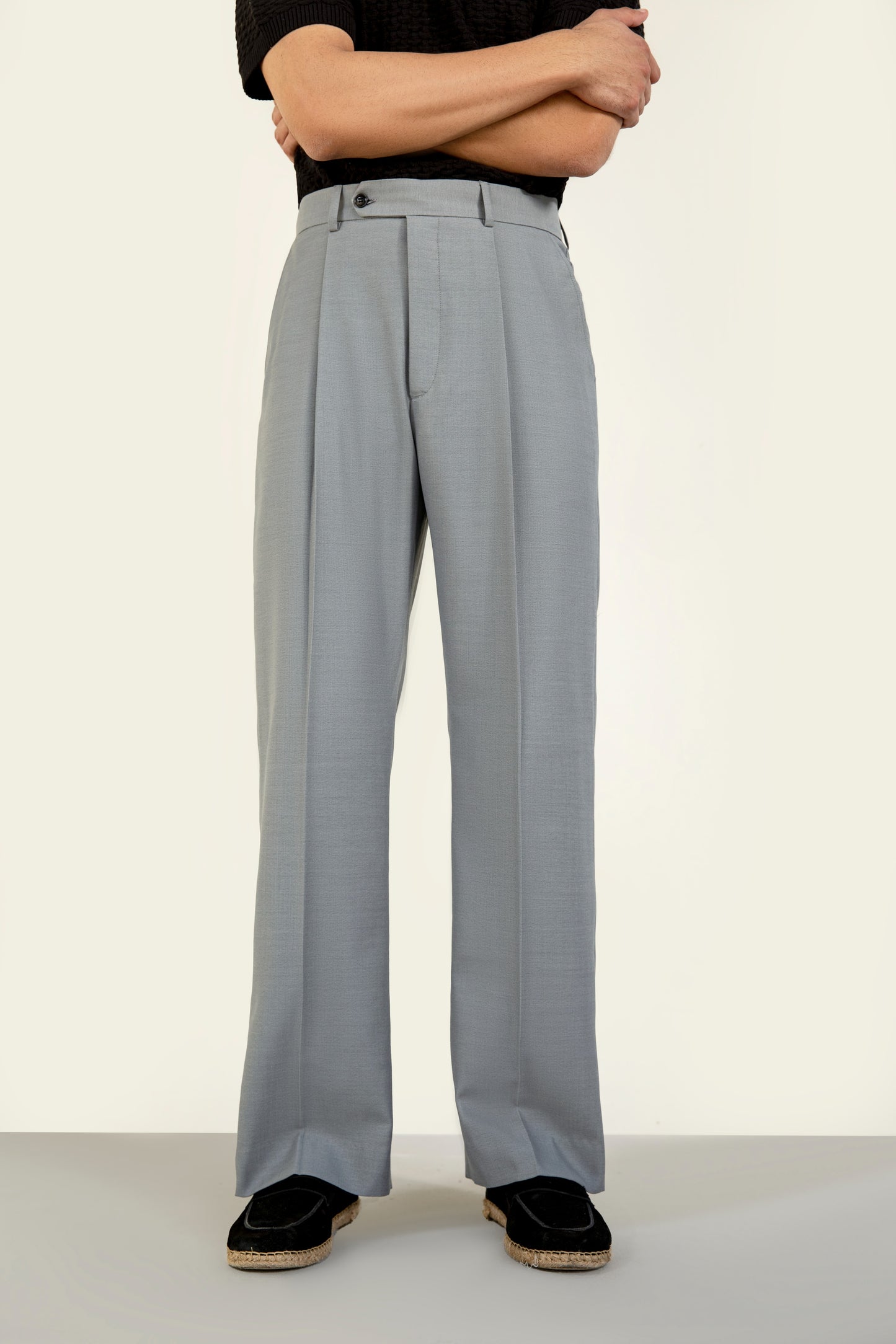 Grey UNO Pleated Pants