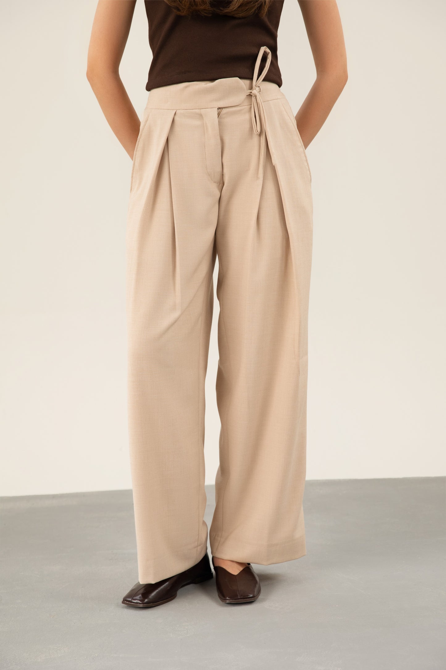 Lisbon Pleated Pants