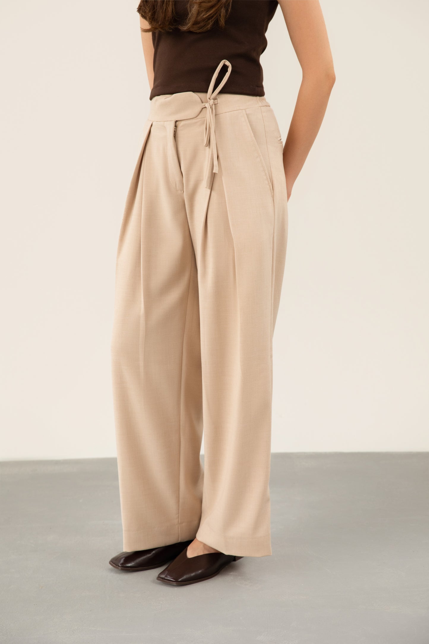 Lisbon Pleated Pants