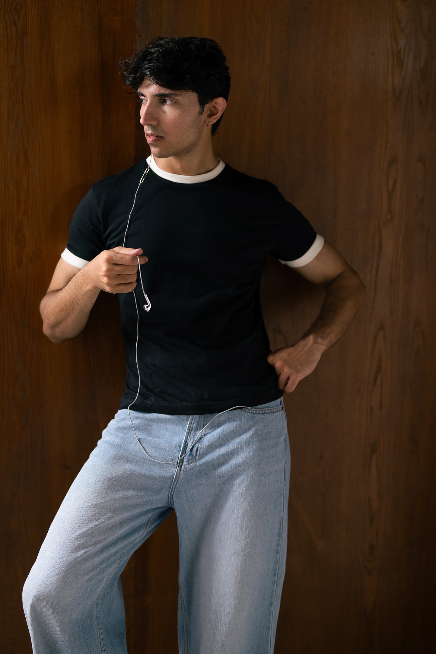 BLACK RINGER TEE