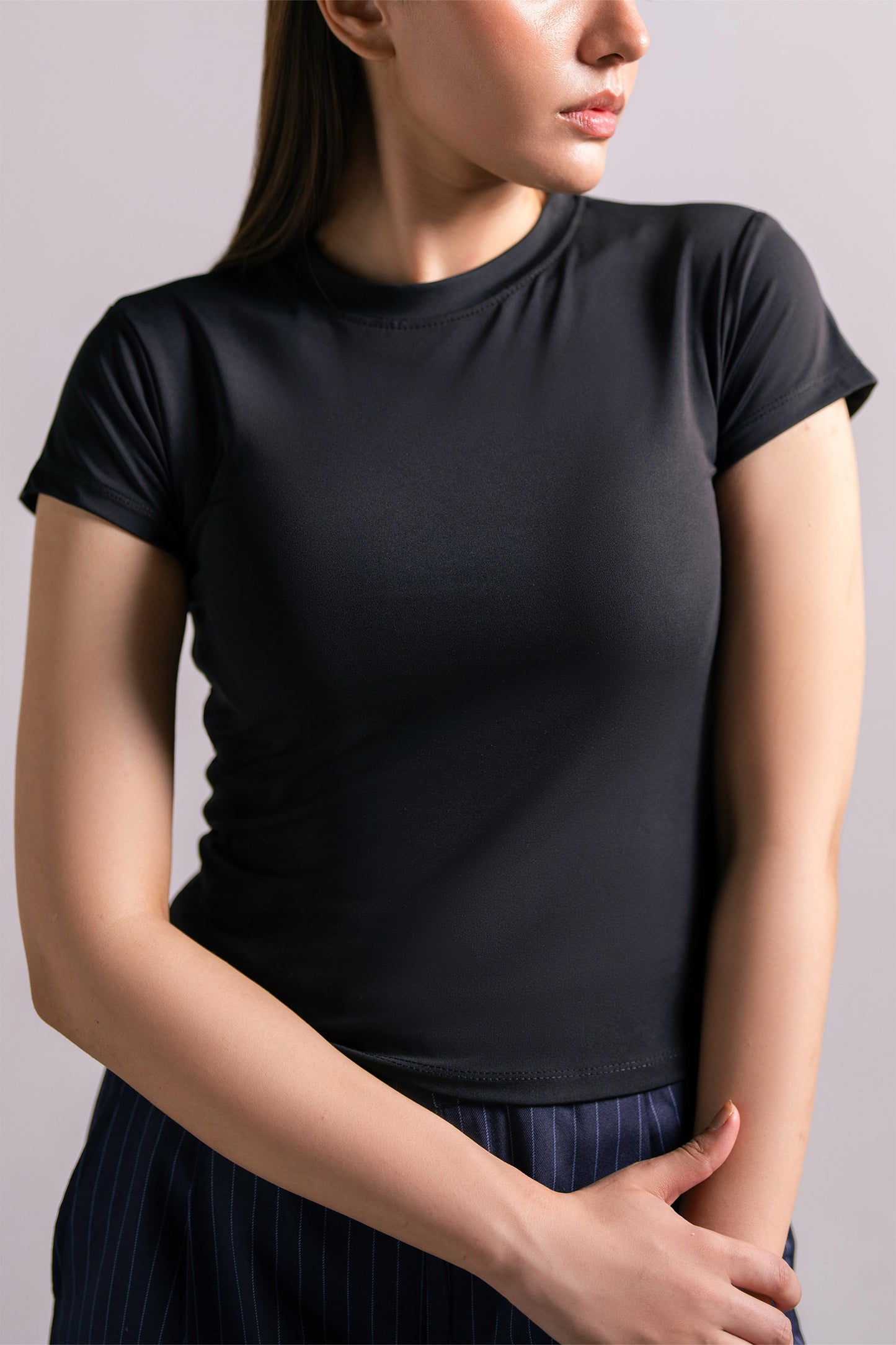 BLACK BABY TEE