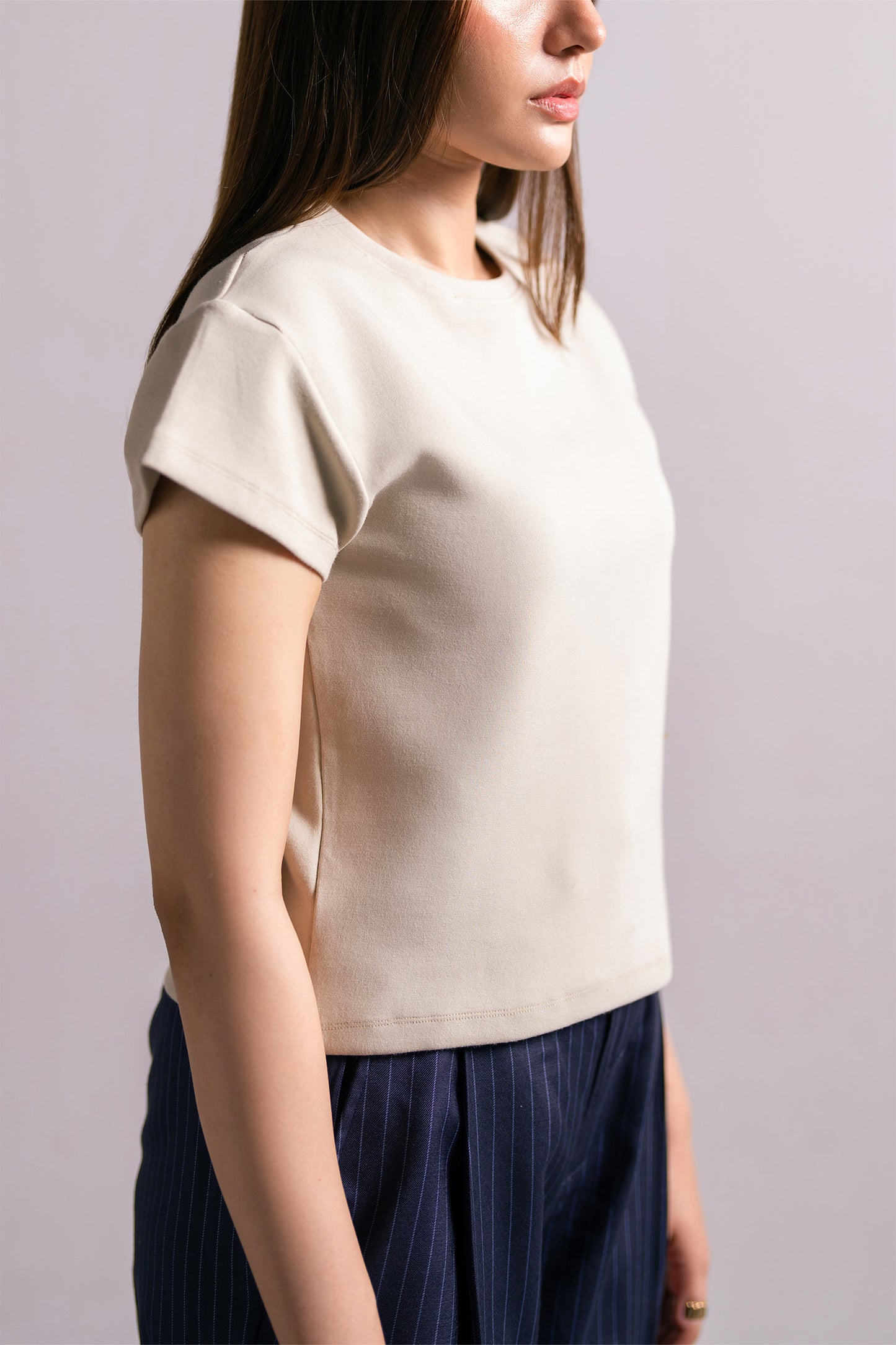 CRÈME BABY TEE