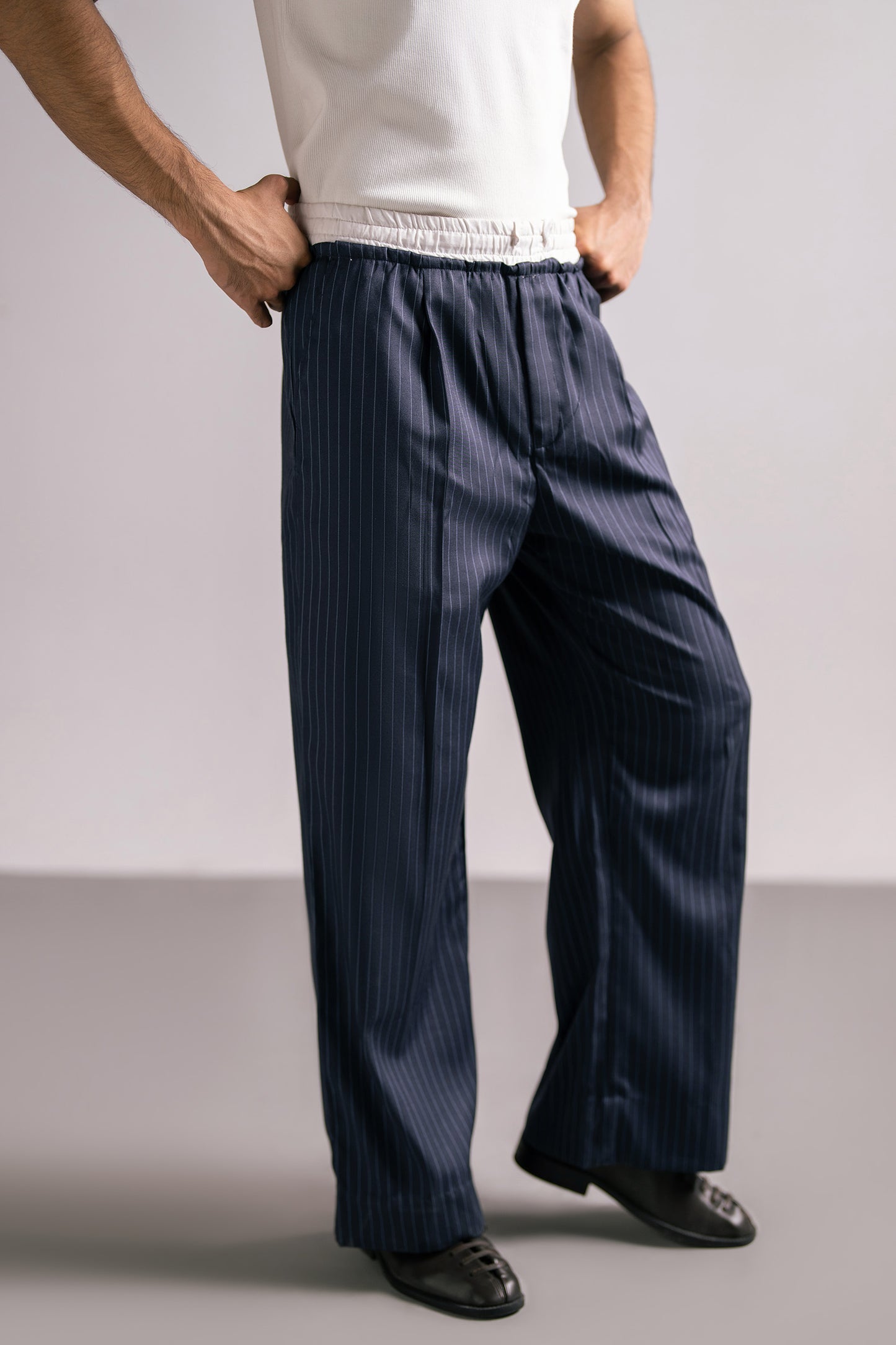 NAVY STRIPE TROUSERS