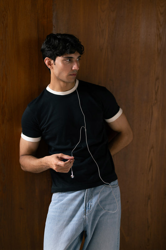 BLACK RINGER TEE