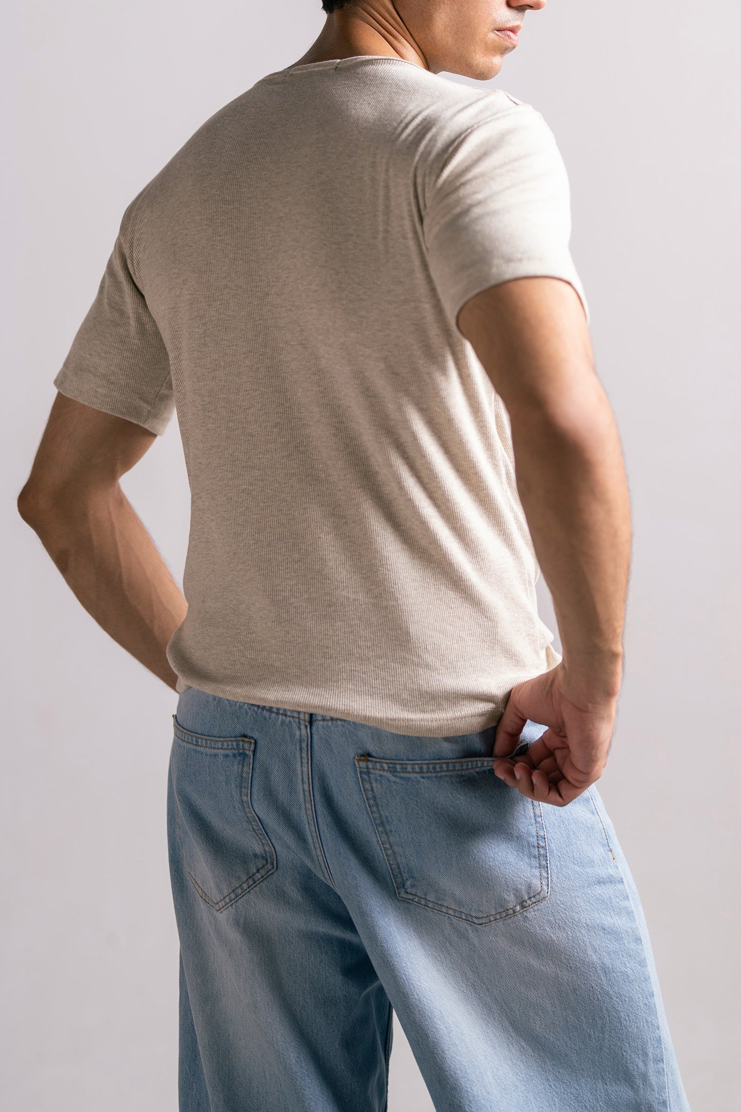 HALFSLEEVES HENLEY