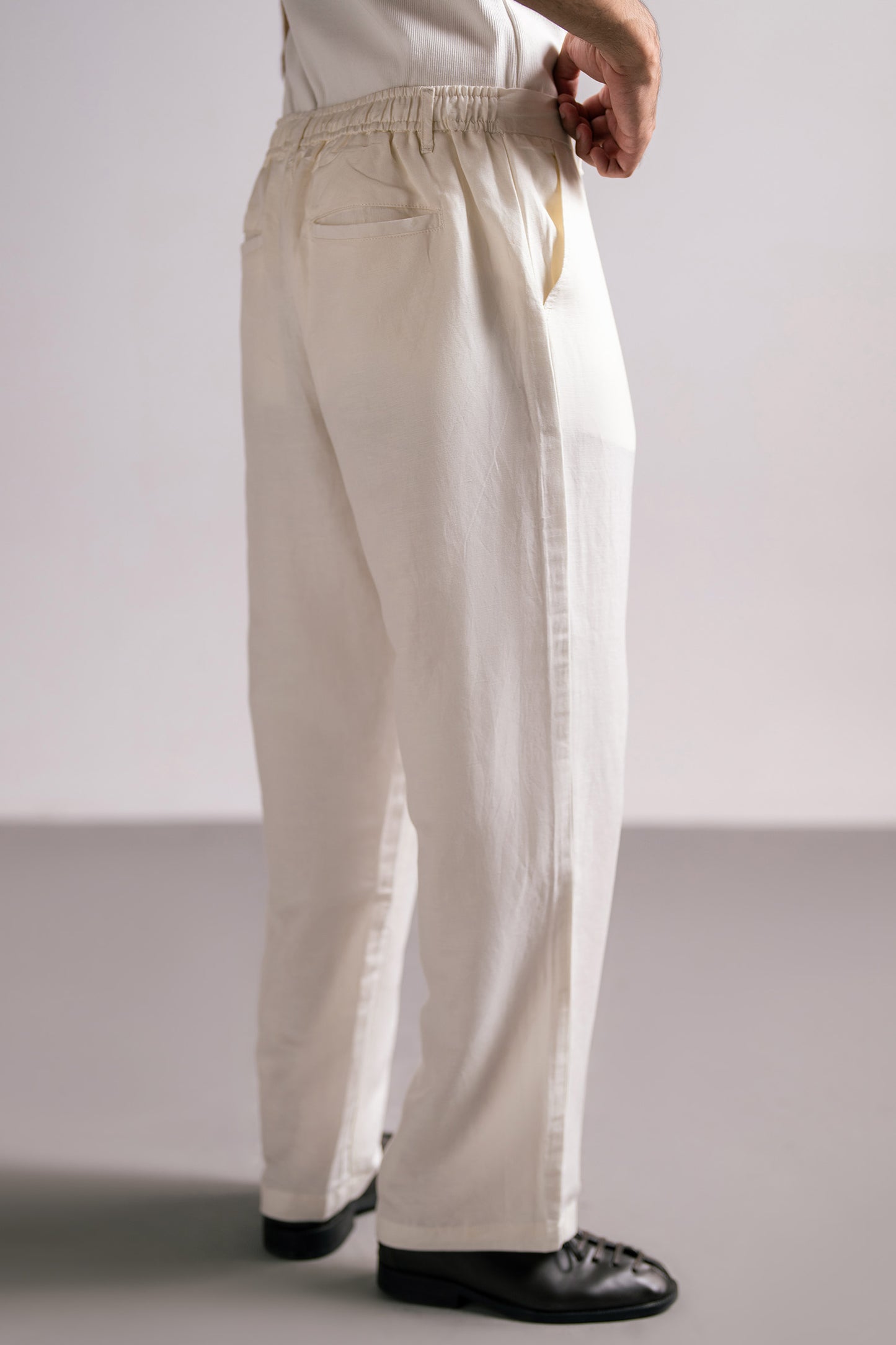 WHITE LINEN TROUSERS