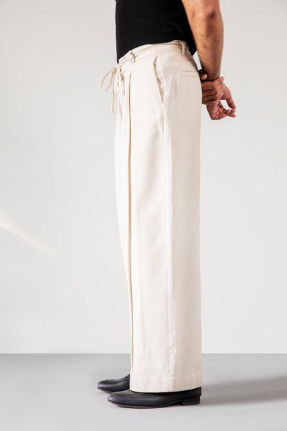 WIDE LIEG PLEATED PANTS