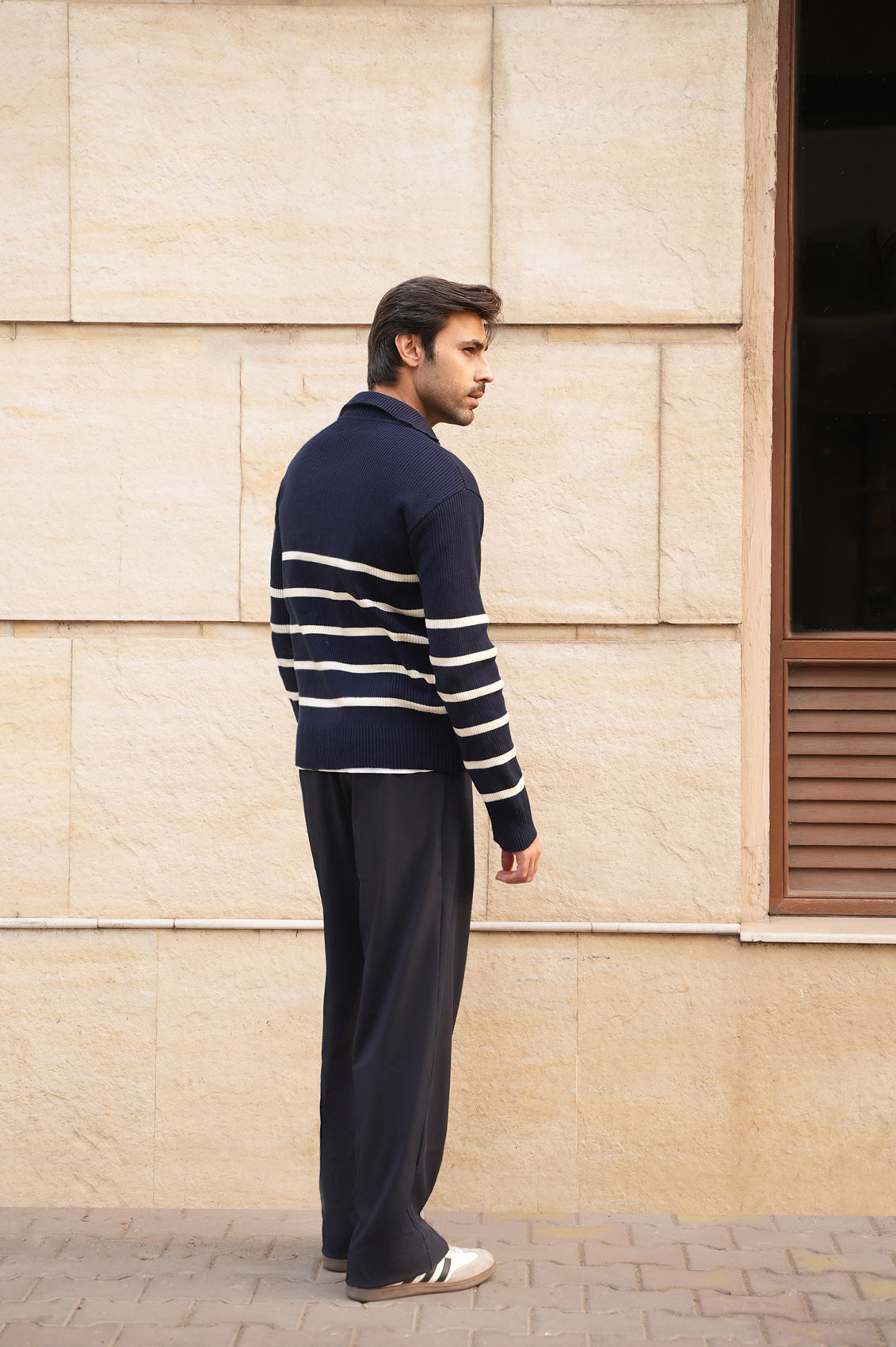 Navy knitted Sweater