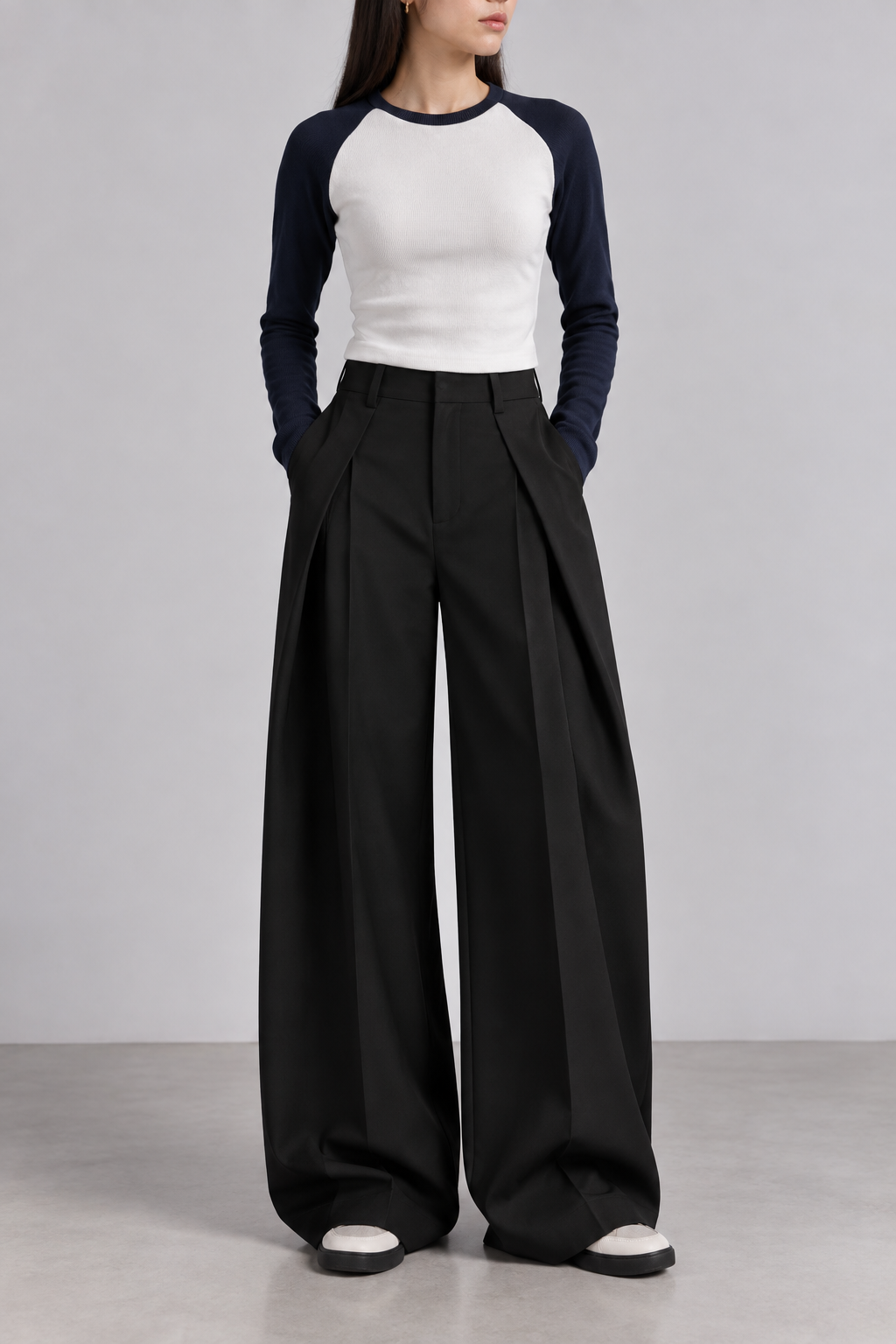 Black Wide Pleated Trouser